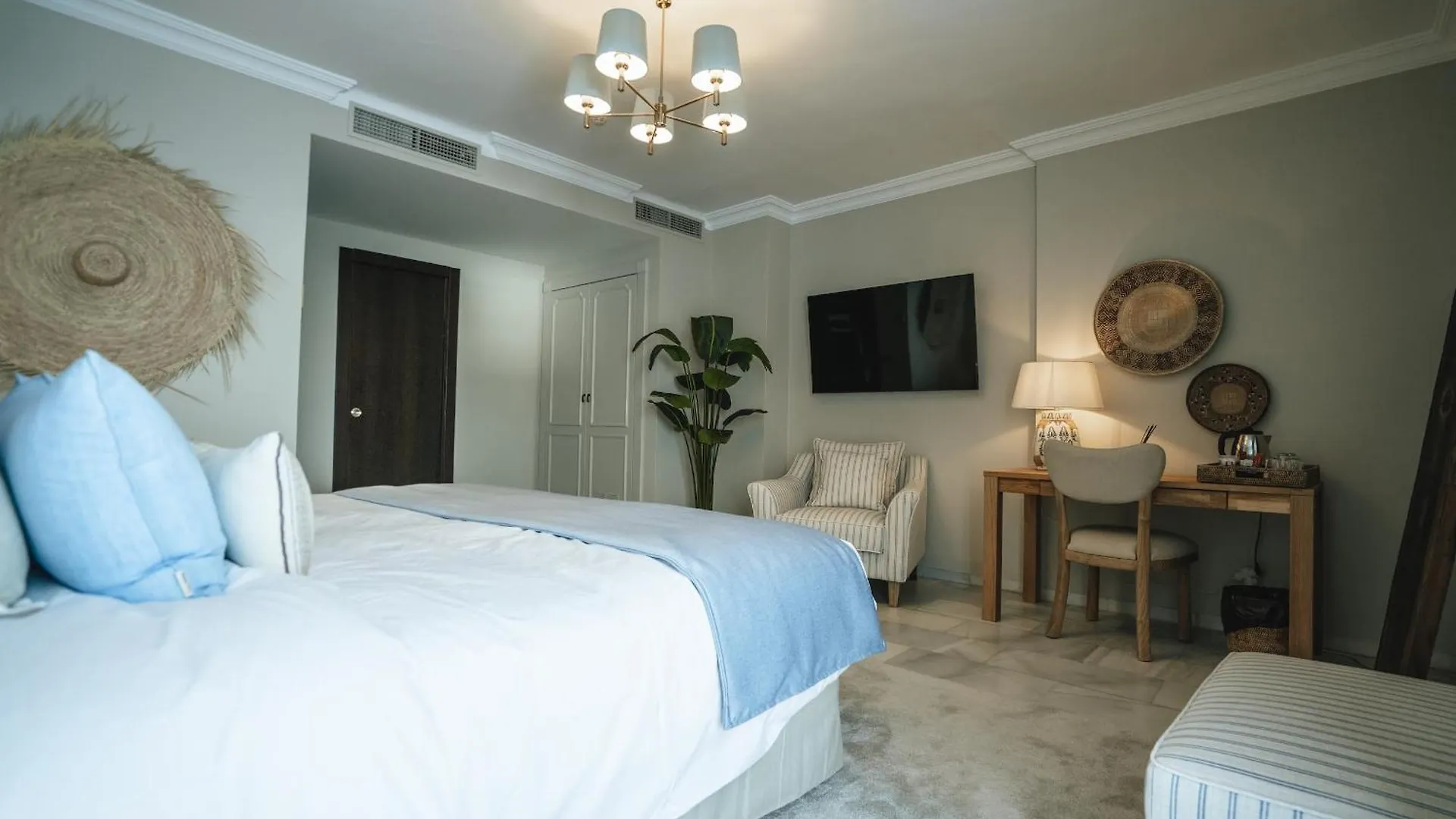 Hotel La Fonda Benalmádena 4*,